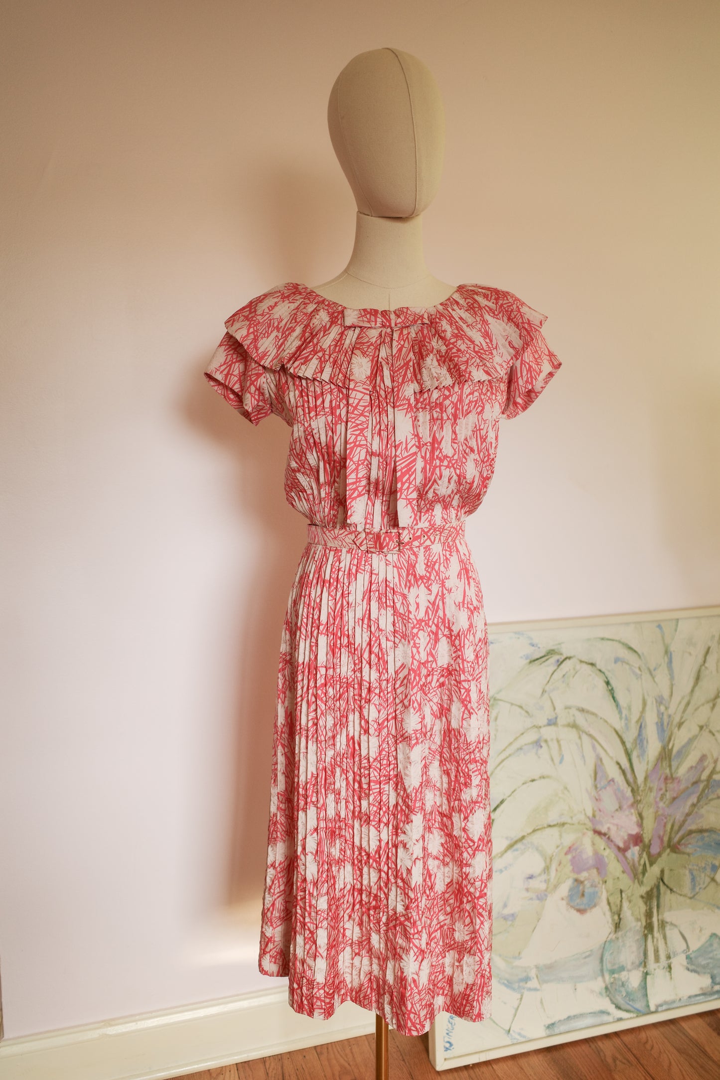 Vintage Pleated Collar Dress