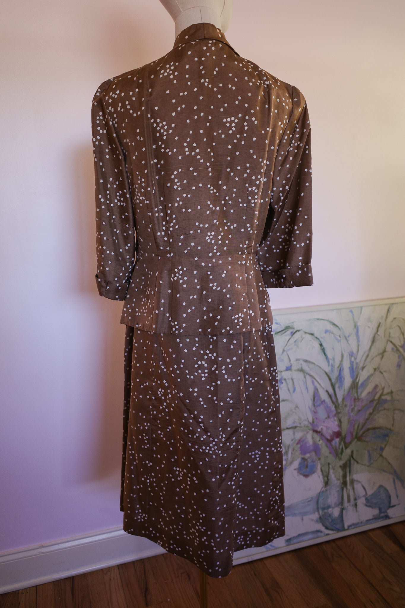 1940s Mocha Star Patterned Skirt Suit