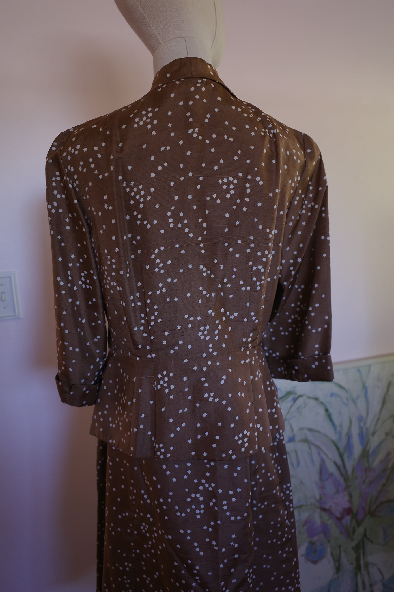 1940s Mocha Star Patterned Skirt Suit