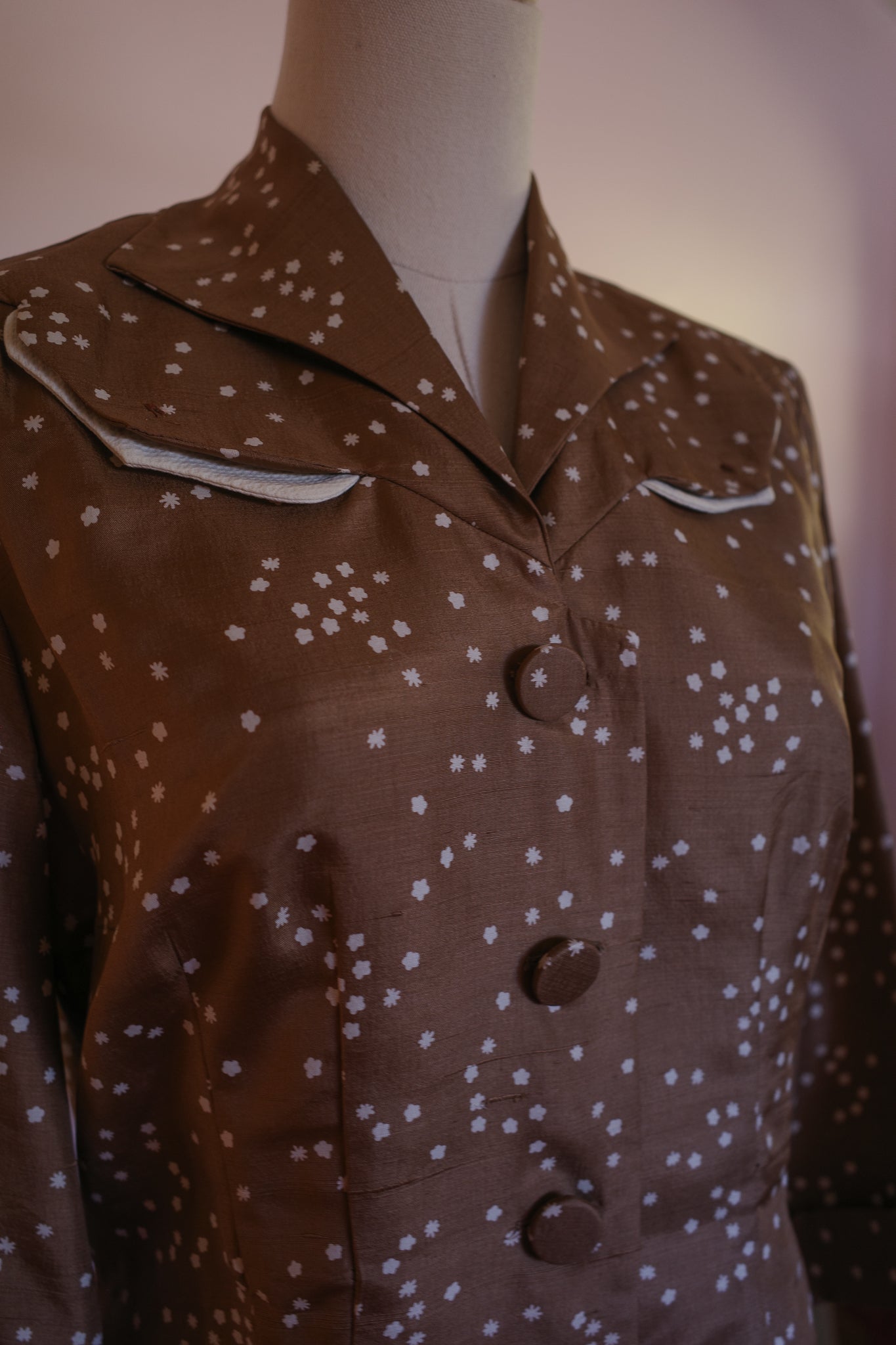 1940s Mocha Star Patterned Skirt Suit